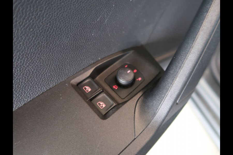 Seat Ibiza 1.0 TSi 95pk Style Bns. Intense 5-drs. CAMERA/CARPLAY/NAVI/ADAPT.CRUISE/PDC