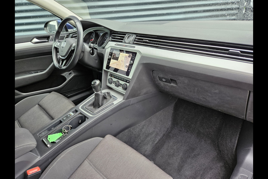 Volkswagen Passat Variant 1.5 TSI Comfortline 150pk | Adaptive Cruise | Camera | Navi | Ergo Comfort | El. Achterklep | Stoelverwarming |