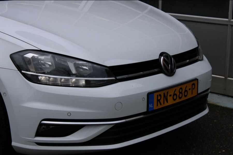 Volkswagen Golf 1.5 TSI Highline Airco Carplay Vritual Nap