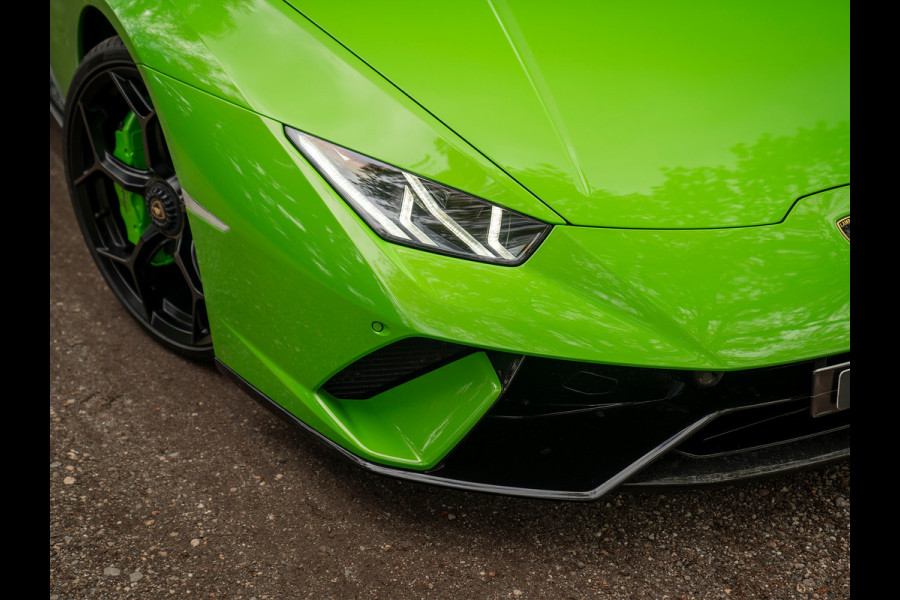 Lamborghini Huracan 5.2 V10 Performante | Carbon Package | Front-lift | CarPlay | Style Package