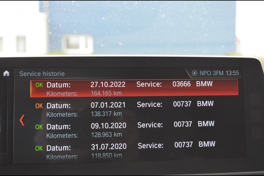BMW 5 Serie 540i xDrive Touring Exe 341 pk M-sport / Blackline