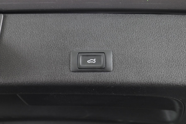 Audi e-tron 55 quattro Advanced edition Plus 95 kWh 408PK | 21"LM velgen | Navigatie | Parkeersensoren |