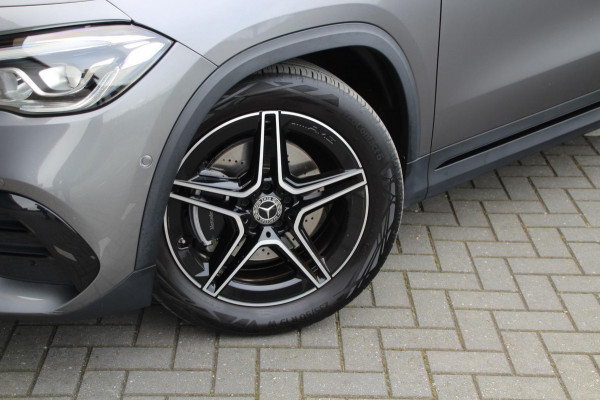 Mercedes-Benz GLA 200 AMG-Line | Panoramadak | Elektrische achterklep | Widescreen