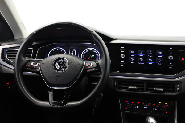 Volkswagen Polo 1.0 TSI 110pk DSG Highline Navigatie via app Clima Privacyglas PDC