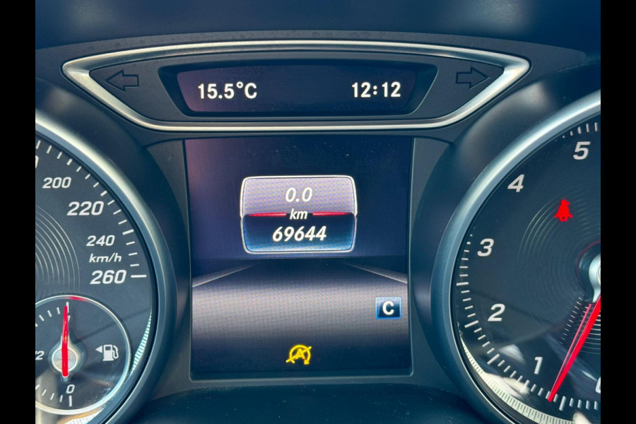 Mercedes-Benz GLA 200 navigatie - cruisecontrole - stoelverwarming