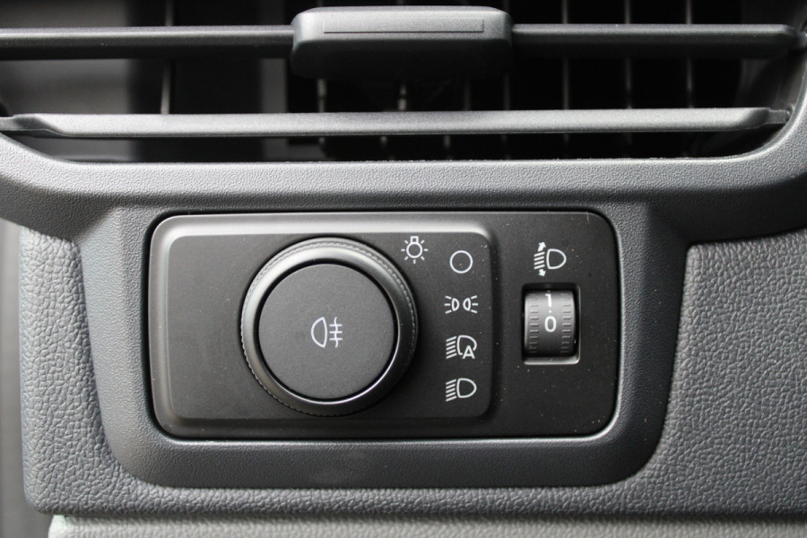 Ford Transit Custom 320 2.0 TDCI L2H1 Trend 136pk - 2x Schuifdeur - Navigatie - Camera - Trekhaak - LED koplampen - Rijklaar