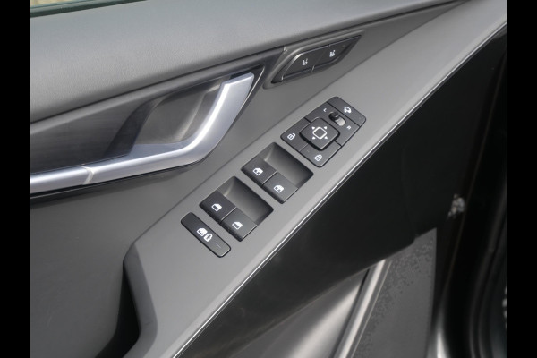 Kia Niro EV ExecutiveLine 64.8 kWh | Trekhaak | Schuif-/kanteldak | Stoel-/stuurverwarming | Elek. stoelen + geheugen | LED | Harman kardon