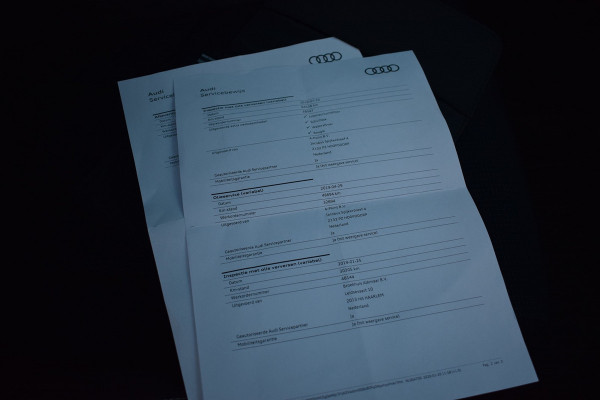 Audi Q3 1.4 TFSI 150pk S-line Sport - Pano - Trekhaak - Camera