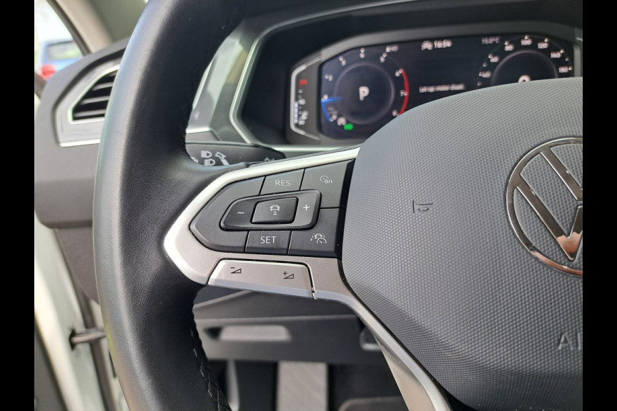 Volkswagen Tiguan 1.5 TSI Elegance | Acc | Navi | Virtual| IQ-lights | Masage