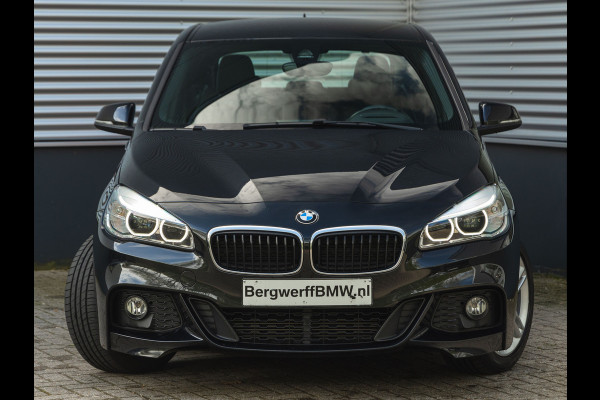 BMW 2 Serie Active Tourer 218i - M-Sport - LED - Head-Up - Stoelverwarming