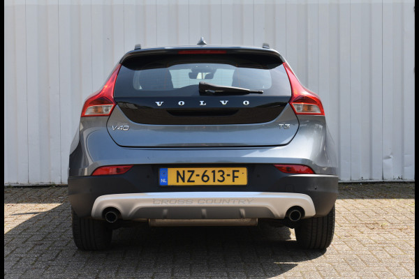 Volvo V40 Cross Country 2.0 T3 Nordic+ | Clima | Standkachel | Full LED | Parkeersensoren