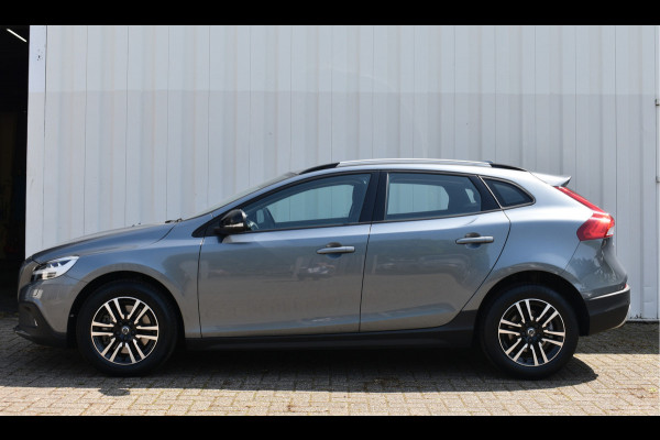 Volvo V40 Cross Country 2.0 T3 Nordic+ | Clima | Standkachel | Full LED | Parkeersensoren