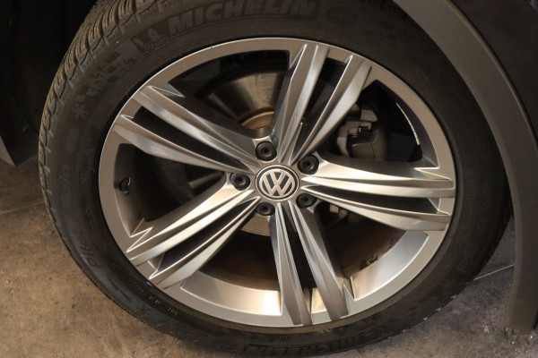 Volkswagen Tiguan 1.4 TSI ACT Comfortline Business R-Line Panoramadak Trekhaak VCP 19'lmv
