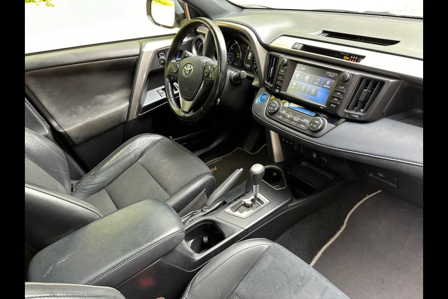 Toyota RAV4 2.5 Hybrid Black Edition l Schuifdak l Trekhaak l Volledig Dealer Onderhouden l