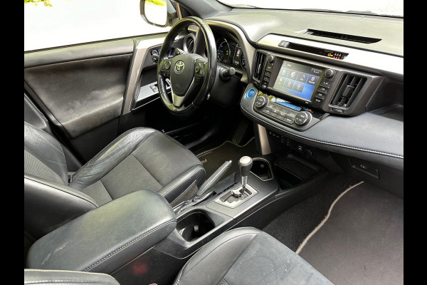 Toyota RAV4 2.5 Hybrid Black Edition l Schuifdak l Trekhaak l Volledig Dealer Onderhouden l