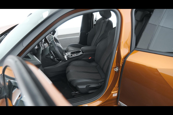 Peugeot 2008 PureTech 130 EAT8 GT-Line | Camera | Adaptieve Cruise Control | Apple Carplay | Stoelverwarming