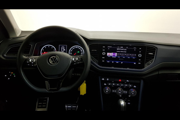 Volkswagen T-Roc 1.5 TSI DSG 150 PK Active | Navigatie | Adaptive Cruise Control | Lane Assist | DAB | Elektrische Achterklep | Parkeersensoren Voor + Achter |