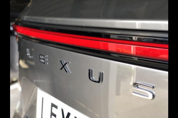 Lexus NX 450h+ AWD Luxury Line Innovation Pack | Head up Display, Geheugenfunctie, Stoelventilatie, Dodehoekherkenning, 360 camera, Veel