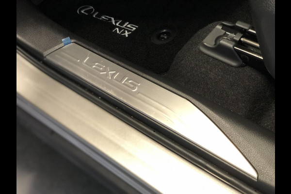 Lexus NX 450h+ AWD Luxury Line Innovation Pack | Head up Display, Geheugenfunctie, Stoelventilatie, Dodehoekherkenning, 360 camera, Veel