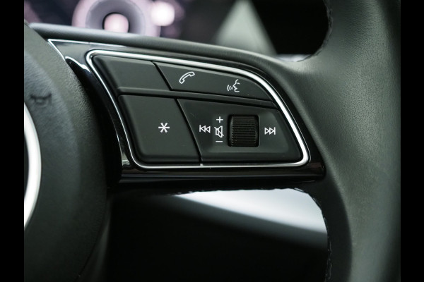 Audi A3 Sportback 40 TFSI e Black Optic | Virtual | Carplay | Camera | Leder | Stoelverwarming