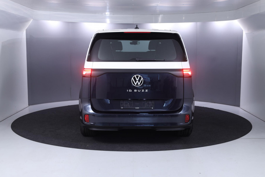 Volkswagen ID. Buzz Cargo L1H1 77 kWh 204 pk | Navigatie | Elektr. trekhaak | Parkeersensoren (Park assist) | Achteruitrijcamera | Elektr. achterklep |
