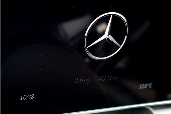 Mercedes-Benz GLC 300e 4-MATIC AMG Line Premium+ Aut9, Panoramadak, Distronic+, Keyless Go, Trekhaak, Memory, Verwarmd Stuurwiel, HUD, Exclusief Leder, Rijassistentiepakket+, Etc.