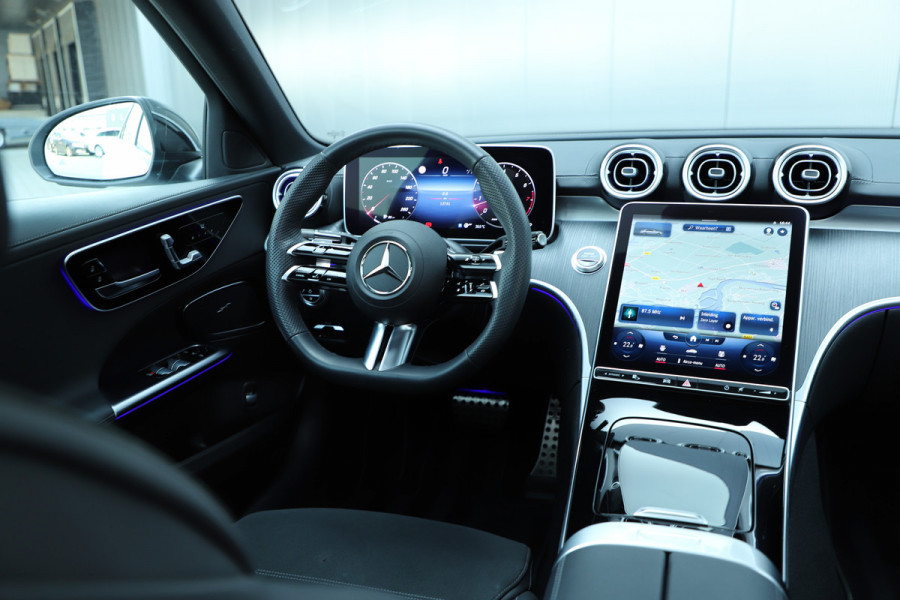 Mercedes-Benz C-Klasse 180 AMG Aut9 | Sfeerverlichting | Panoramadak | Memory | Digital-light | Night-pakket | 2023