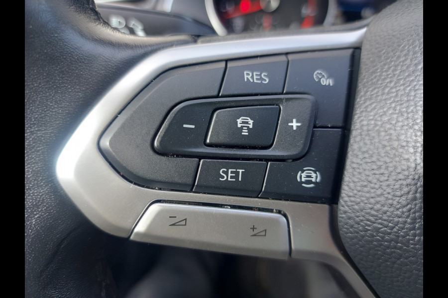 Volkswagen Passat Variant 1.5 TSI Comfort Business Automaat, airco,cruise,navigatie,wegklapbare trekhaak,parkeersensoren,