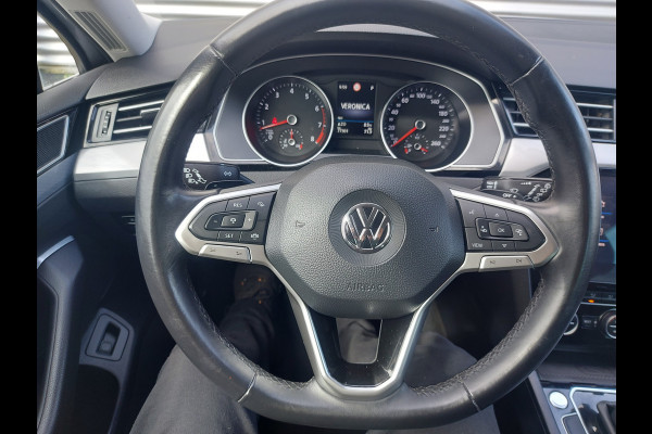 Volkswagen Passat Variant 1.5 TSI Comfort Business Automaat, airco,cruise,navigatie,wegklapbare trekhaak,parkeersensoren,