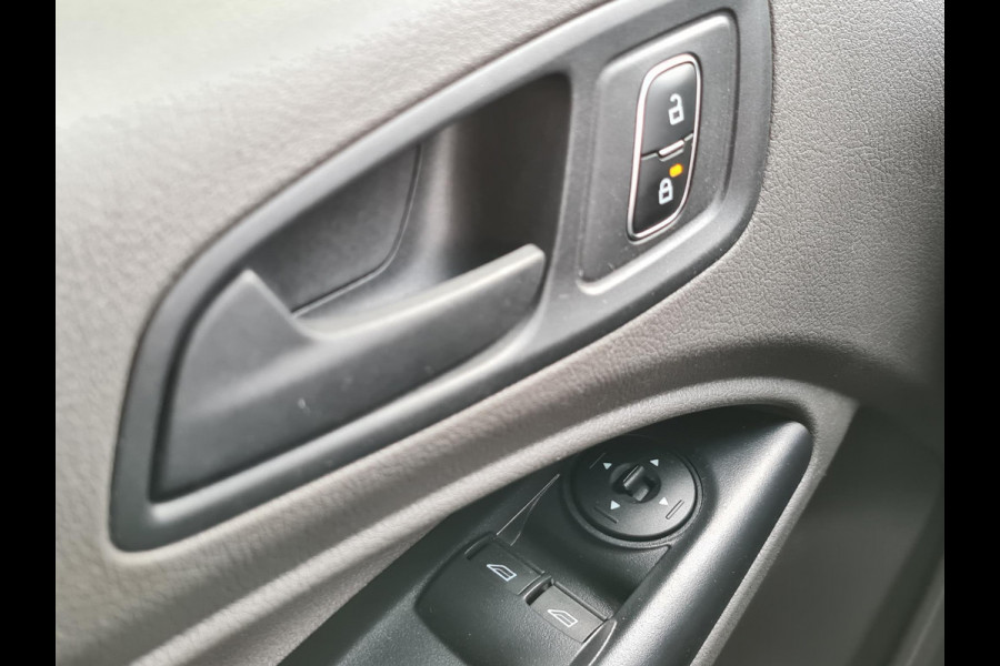 Ford Transit Connect 1.5 EcoBlue L2 Trend 100pk | Technology Pack met SYNC 3 scherm en Camera | All Weather Banden| Reservewiel | Verwarmbare voorstoelen | zij-en gordijnairbags | Trekhaak |Verwarmbare voorruit | Led laadruimteverlichting