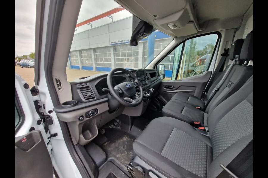 Ford Transit 310 2.0 TDCI L2H2 Trend 130pk | Trekhaak | Camera | Laadruimte beschermingspakket | Airbag passagier | Reservewiel