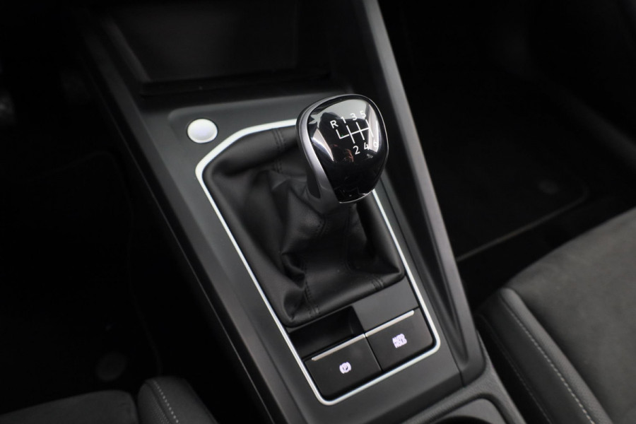 Volkswagen GOLF Variant 1.5 TSI Life Business 130 pk | Verlengde garantie | Navigatie | Parkeersensoren | Achteruitrijcamera |