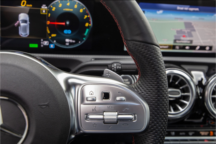 Mercedes-Benz A-Klasse 250 e AMG Panorama, Widescreen, Sfeerverlichting, Camera, Key-Less, 19" Hybrid 2022
