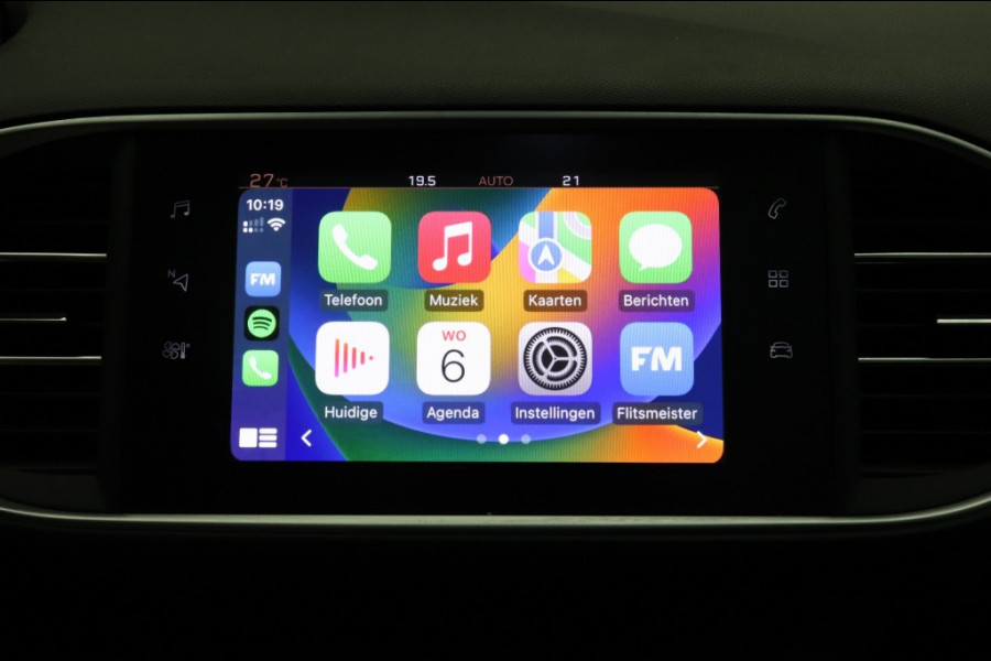 Peugeot 308 1.2 PureTech Executive - Panorama, Navi, Carplay