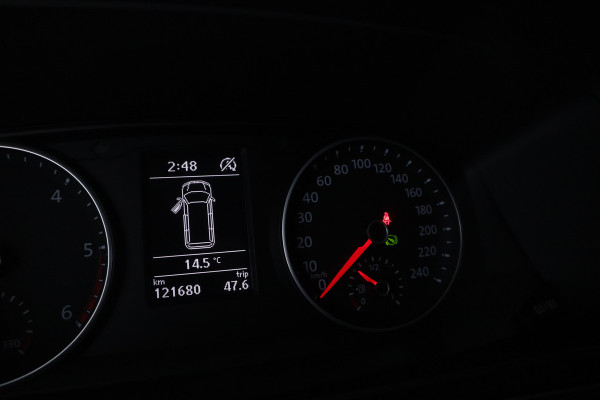 Volkswagen Transporter 2.0 TDI L2 H1 Highline Automaat, Navigatie, Climate,
