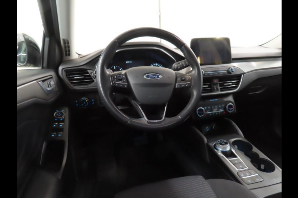 Ford FOCUS Wagon 1.5 EcoBlue Titanium Business Automaat! | Wegklapare trekhaak | Adaptive cruise control | Winter pack | Dodehoeksensoren | Privacy glass | Elektrsiche achterklep | Camera