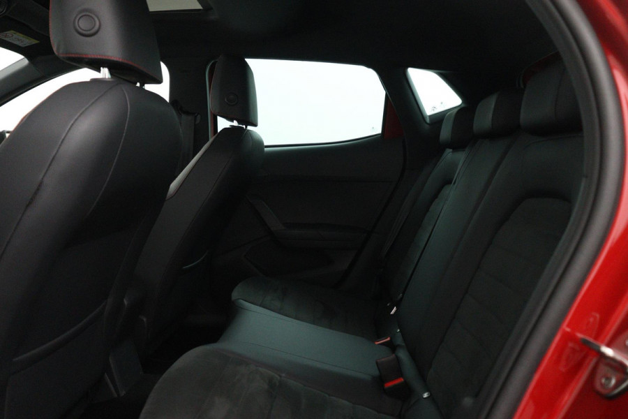 Seat Ibiza 1.0 TSI FR Intense (PANORAMADAK, DIGITALE COCKPIT NAVI, LED, CARPLAY, STOELVERWARMING, 1e EIGENAAR, GOED ONDERHOUDEN)