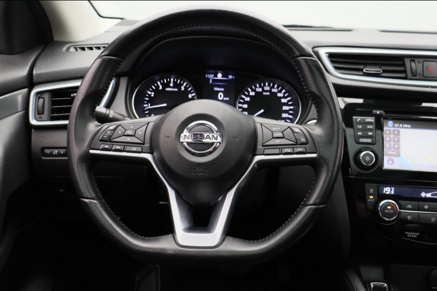 Nissan QASHQAI 1.2 N-Connecta Pano/dak Trekhaak Rondomzicht/camera