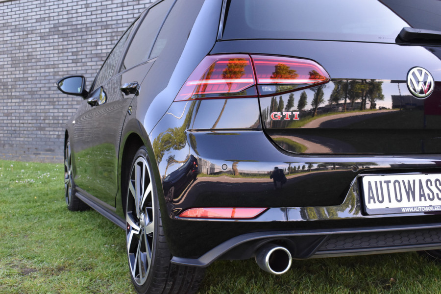 Volkswagen Golf 2.0 TSI GTI Performance Performance 245PK! LEDER/LED/CAMERA/ETC.!