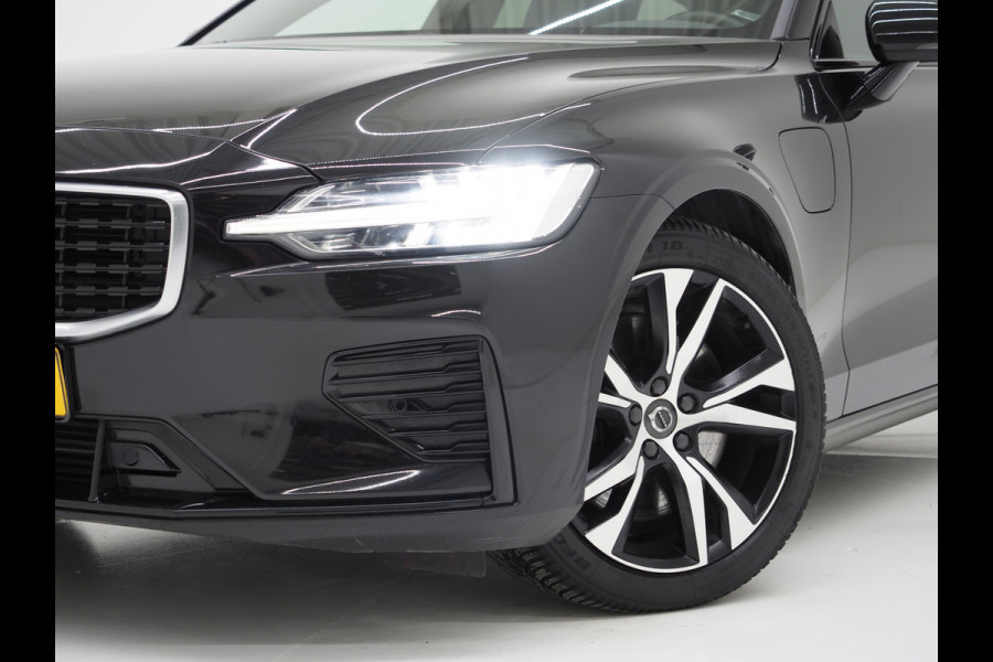 Volvo V60 2.0 T8 Recharge AWD R-Design | Sportstoelen | Memory | Camera | Carplay | Trekhaak