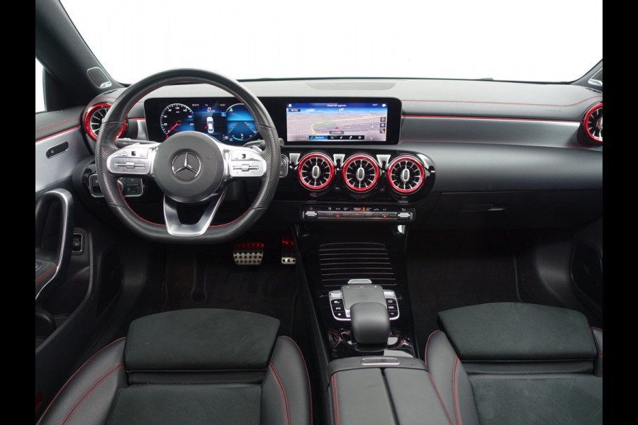 Mercedes-Benz CLA-Klasse 220 4MATIC AMG Edition 1 Aut- Burmester ISfeerverlichting I Panodak I Xenon Led I Camera