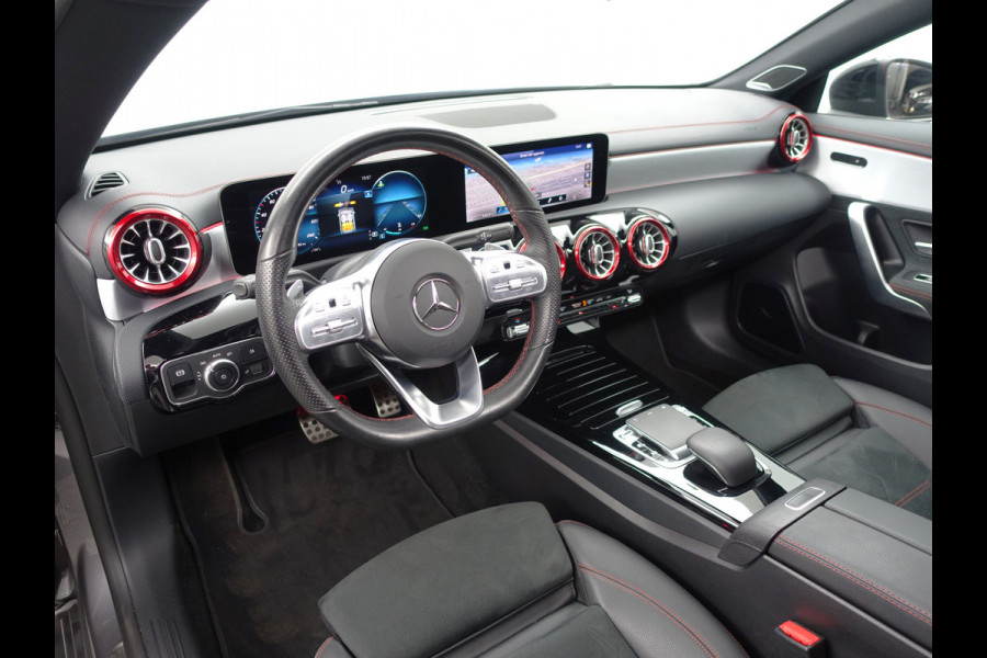Mercedes-Benz CLA-Klasse 220 4MATIC AMG Edition 1 Aut- Burmester ISfeerverlichting I Panodak I Xenon Led I Camera