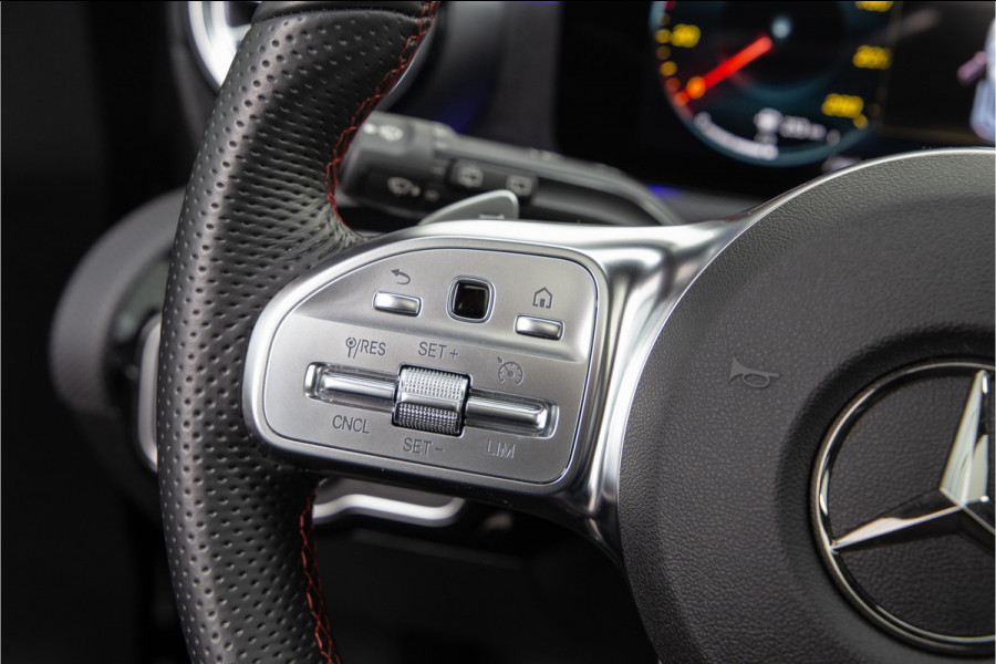 Mercedes-Benz A-Klasse 250 e AMG Panorama, Widescreen, Sfeerverlichting, Camera, Hybrid 2022
