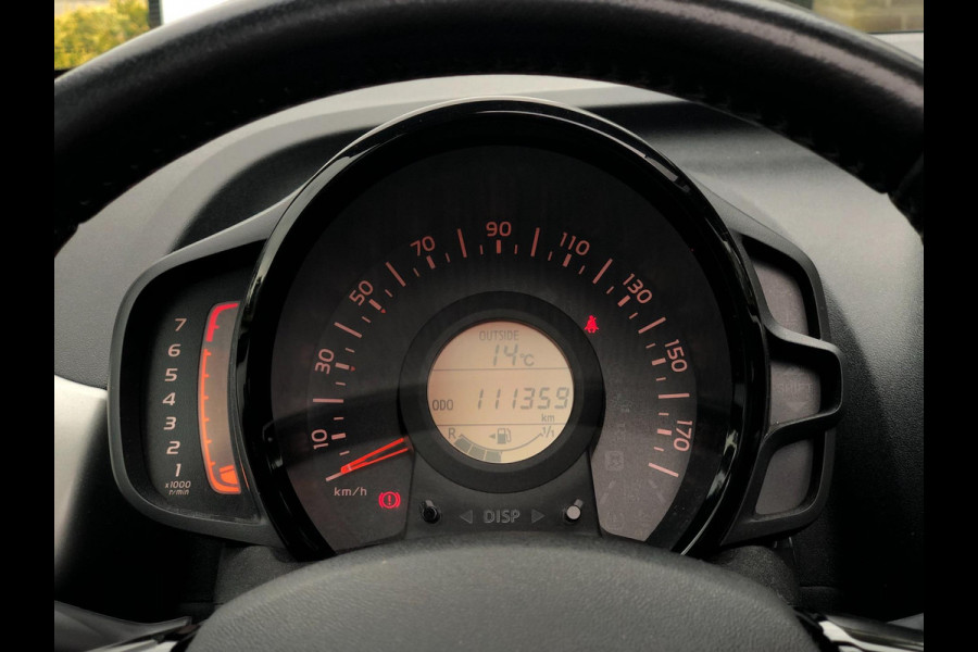 Toyota Aygo 1.0 VVT-i x-wave | Cabriodak | Navi, Camera, Airco, Speed Limiter, El. Ramen, 14'' LMV | NAP |