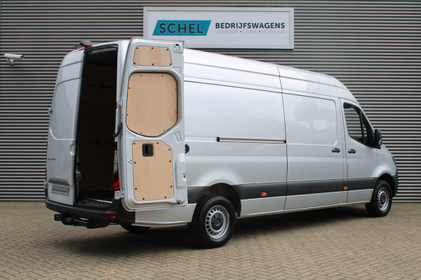 Mercedes-Benz Sprinter 317CDI L3H2 - 10" Mbux Navi - LED - Betimmering - Camera - Trekhaak - Geveerde stoel - Blind spot - Rijklaar