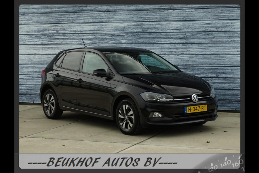 Volkswagen Polo 1.0 TSI Parkeersensor Carplay Navi Velgen