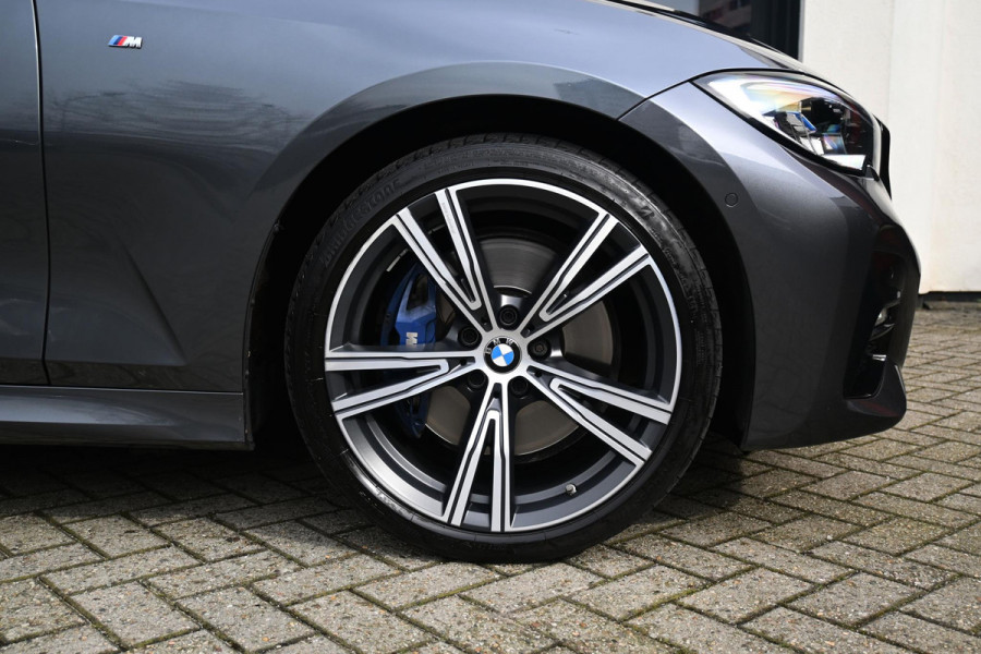 BMW 3 Serie Touring 330d xDrive *M-Sport / Harman Kardon / Laserlight / Panorama / Keyless / Head-Up / Surround View*