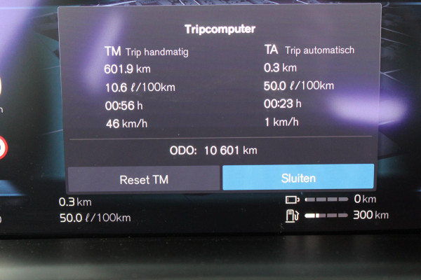 Volvo XC60 T8 Recharge 455PK Automaat AWD Plus Dark Panoramisch schuif-kanteldak / 360 graden rondom zichtcamera / 20" lichtmetalen velgen / Harman Kardon Audio installatie / Stoelverwarming / Head-up display