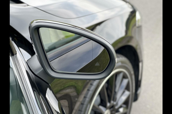 Mercedes-Benz A-Klasse 250 e AMG A250e Panoramadak|Camera|Burmester®|Widescreen|AppleCarplay|DAB+|Sfeerverlichting