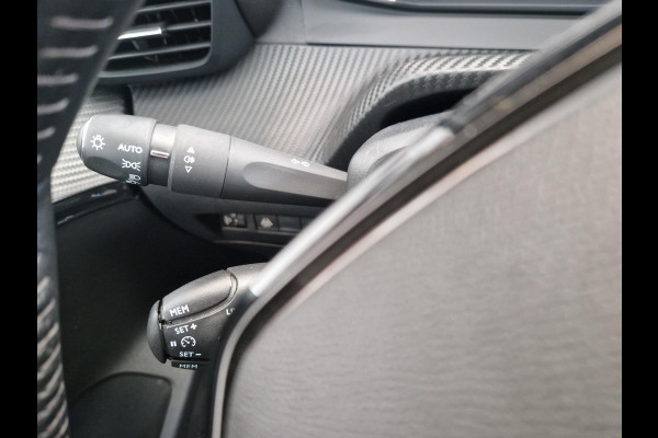 Peugeot 208 1.2 PureTech Blue Lease Allure | Apple Carplay/Android Auto | Bluetooth | LED Lampen | Parkeersensoren achter